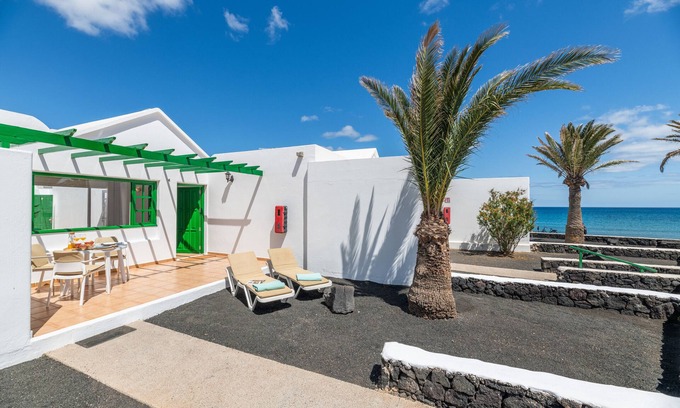 Matagorda House | Experience Alma Ocean View with Shared Pool and Sea Views