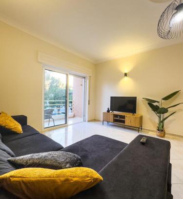 Ameijeira Apartment | AlmadoSul - Quiet & Central Area - 1,5km Beach