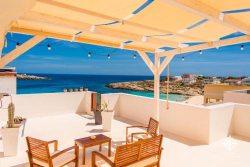 Lampedusa Apartment | Beautiful Almanzar - Family-Friendly Stay by the Sea