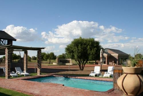 Lekwa-Teemane Cabin | Discover Almar Exclusive Game Ranch: 4-Star Retreat Awaits