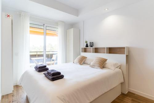 Retamar Apartment | Discover Trendy Homes Burbujas II - Beach & Golf Escape