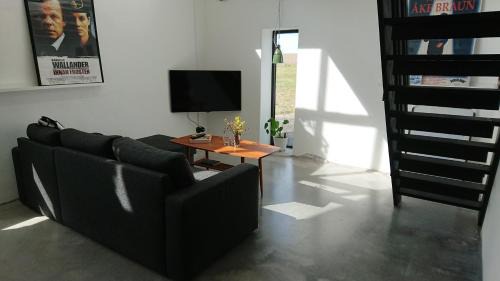 Skivarp Apartment | Pet-Friendly Retreat at Almbacka Logi with Ocean Views