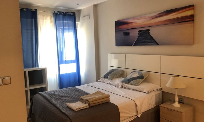 Almeria Centro House | Central Almeria: Accessible Comfort with Kitchen Amenities