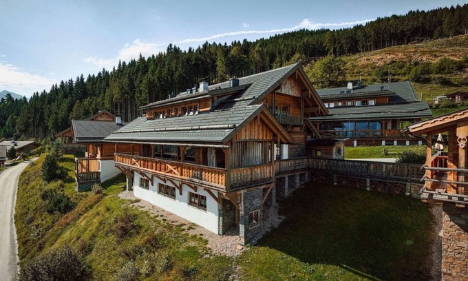 Pichl-Preunegg Cabin | Discover Almhütte "Almkönig" - A Retreat at Almdorf Reiteralm