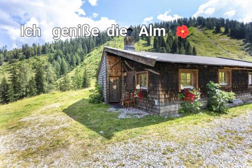 Lofer Ski Chalet | Top-Rated Almhütte Bairau Kaser: Pet & Child-Friendly Stay