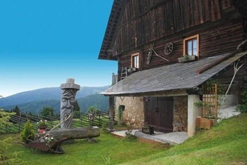 Wolfsberg House | Cozy Ferienhaus in Wolfsberg with Large Terrace & Pet Friendly