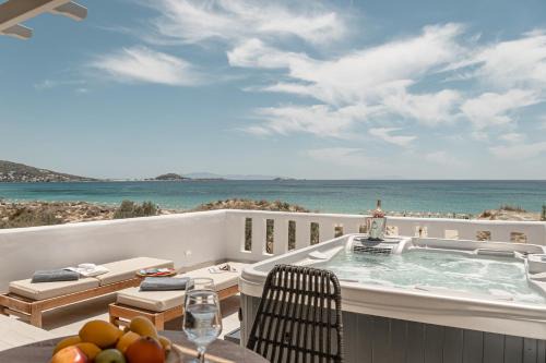 Plaka Apartment | Oceanfront Suites at Nikos & Maria Apts - Rated 8.9/10