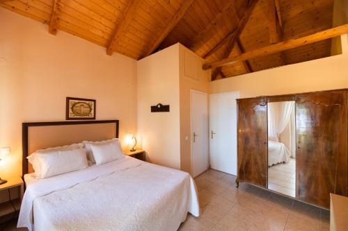 Drimonas House | Discover Almondtree House Exanthia with Private Parking
