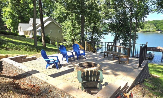 Moneta House | Experience Almost There - Waterfront with Pool & Lake Views