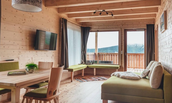 Albeck Cabin | Experience Almwohnung Bretthöhe - Hiaslhütte with Spa & Breakfast