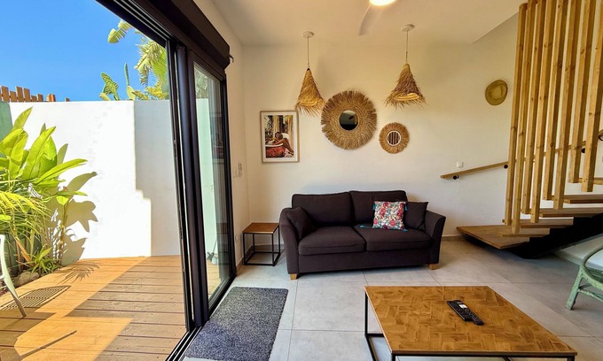 L'Etang-Sale House | Discover Aloe - Villa Salba with Panoramic Views & More