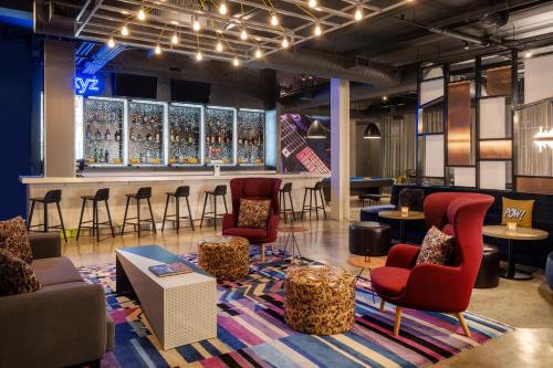 East Congress Hotel | Stylish Aloft Austin South with Pool & Child-Friendly Amenities