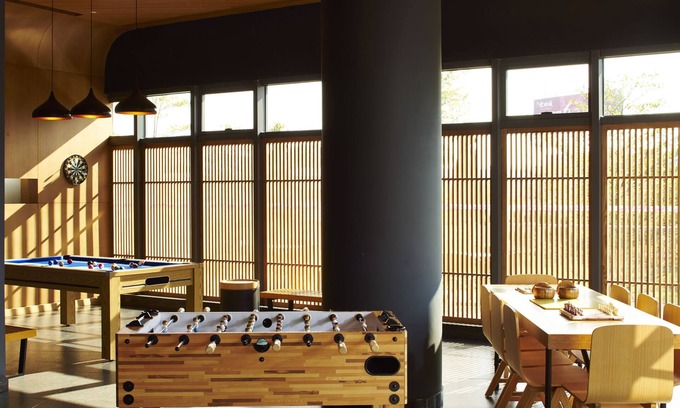 Songshan Lake Hotel | Discover Aloft Dongguan Songshan Lake: Rated 9/10 with Pool