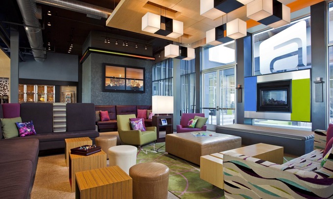 Ashwaubenon Hotel | Relax at Aloft Green Bay: Rated 8.8 with Pool & Spa