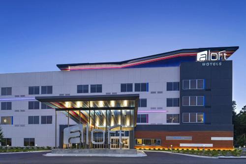 Ferndale Hotel | Pet-Friendly Retreat at Aloft Little Rock West – Rated 8.8/10