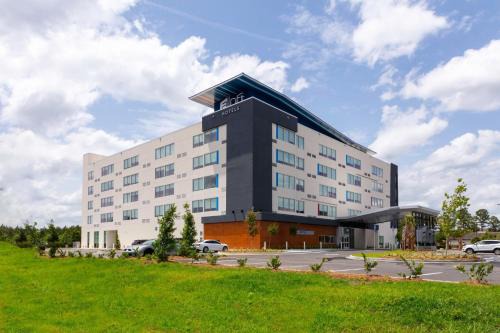 Pooler Hotel | Pet-Friendly Retreat at Aloft Savannah Airport, Rated 8/10