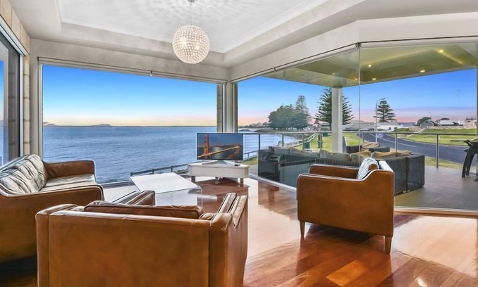 Waterhouse House | Experience Aloha Beachfront: Rated 10/10 with Ocean Views