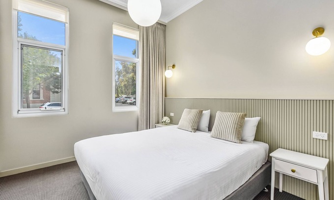 Mount Gambier House | Inviting Aloha Central Platinum Apartment with Breakfast