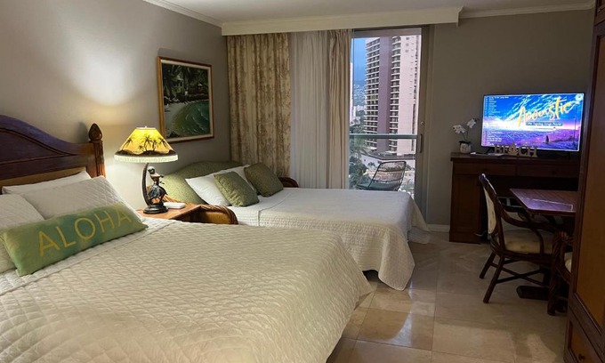 Waikiki Resort | Cozy Aloha Gem Studio with Ocean View & High-Speed WIFI