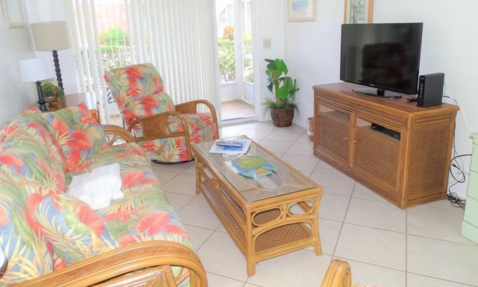 Aloha Kai House | Aloha Kai - Unit 63-close to the pool!