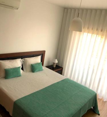 Sao Martinho do Porto Apartment | Relax at Alojamentos Campo & Mar-T2 with Pool and Ocean View