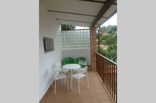 Aldeadavila de la Ribera Apartment | Family-Friendly Stay at Alojamiento VuT Rupurupay B