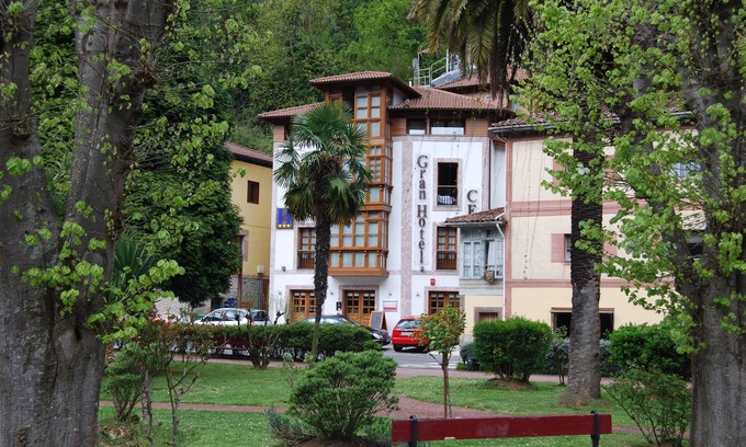 Meruja House | Relaxing Alojamiento Calzada Romana with Spa & Family Amenities