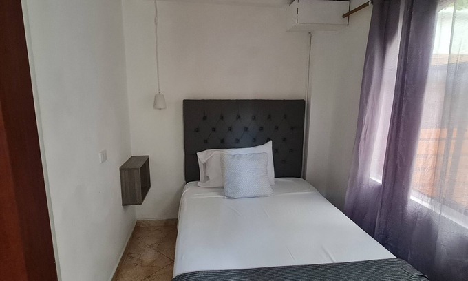 Guayabal House | Cozy Accommodation Near Poblado Station with Family Perks
