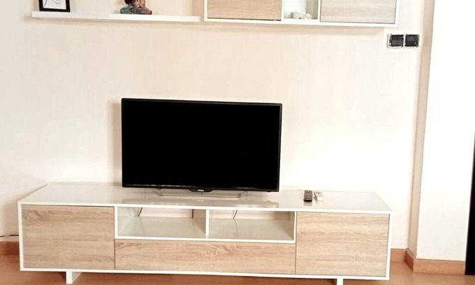 Jaen Apartment | Family-Friendly Alojamiento Esencia I with Great Reviews