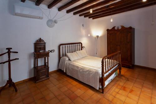 Sabiote House | Pet-Friendly Retreat at Alojamiento Rural "El Torreón"