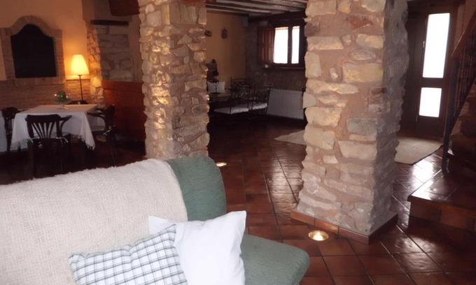 Molina de Aragon Apartment | Family-Friendly Escape at Alojamiento Rural Tres Palacios