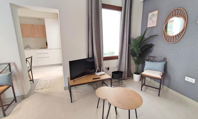 San Basilio Apartment | Child-Friendly Alojamiento San Basilio Suite - Rated 8.3/10