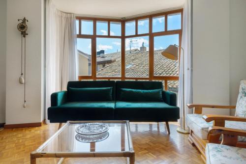 Jaca Apartment | Discover Alojamiento Turístico Calle Mayor in Jaca