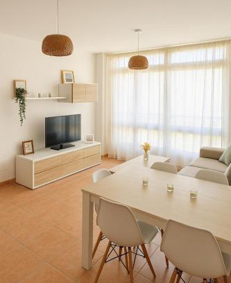 Sardinero Apartment | Oceanfront Escape at Apartamento Ultreia - Estorde
