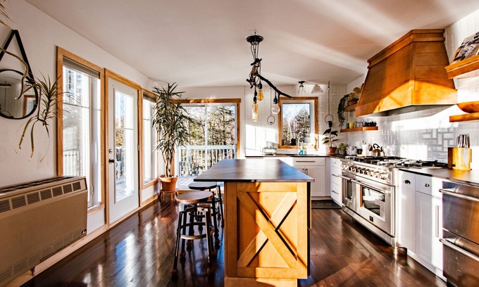Amherst Ski Chalet | Secluded Retreat: Off-The-Grid Chalet with Ocean Views