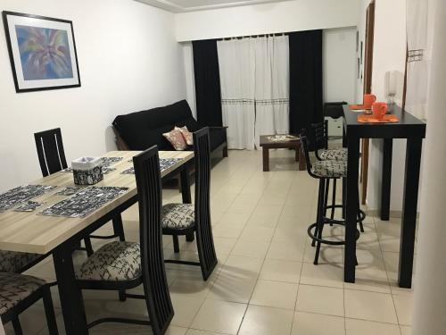 Rio Cuarto Apartment | Top-Rated Family Retreat at Alonso 540 Departamento