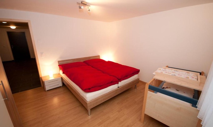Meiringen Apartment | Elegant Alpbachstrasse: 5-Star Hotel in Meiringen