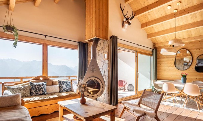 Viel-Alpe Apartment | Cozy La Musardière Chalet for 10 with Child-Friendly Amenities