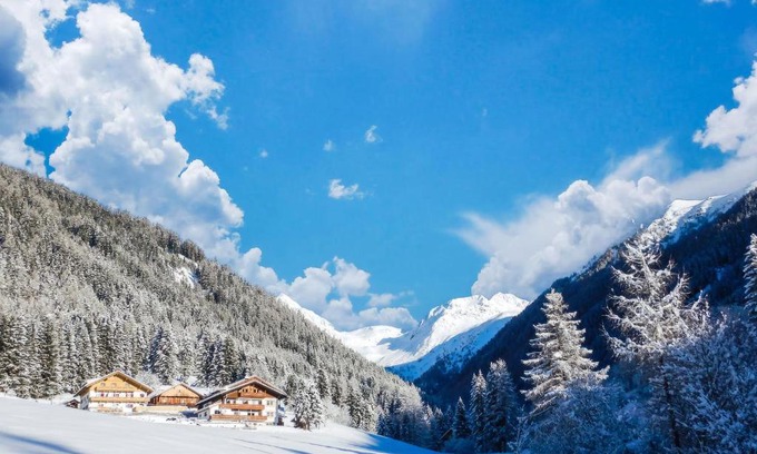 Terento House | Alpegger: Pet-Friendly Hotel with Oceanfront Views