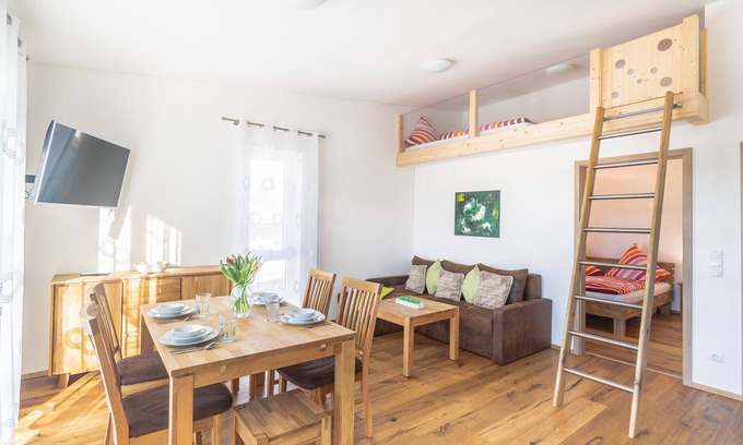 Memmingen Apartment | Cozy Alpen-Hostel: Enjoy Apartment Abendsonne & More