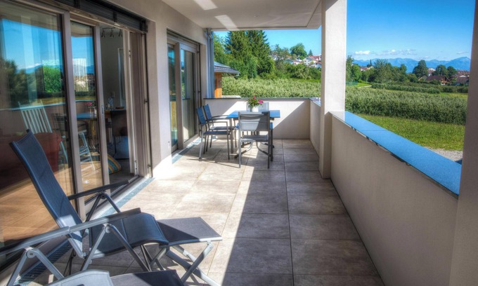 Bodolz Apartment | Mountain View Retreat: Alpenblick 2 Holiday Apartment