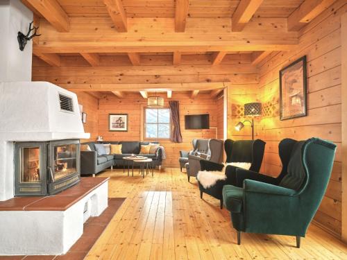 Mitterberg-Sankt Martin Ski Chalet | Alpenglück Chalet Schladming: Family & Pet Friendly Retreat