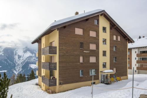 Bettmeralp Apartment | Family-Friendly Stay at Alpenglück 51 - Rated 8/10