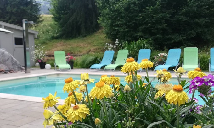 Berchtesgaden Apartment | Relax at Ferienparadies Alpenglühn: Pet-Friendly Retreat