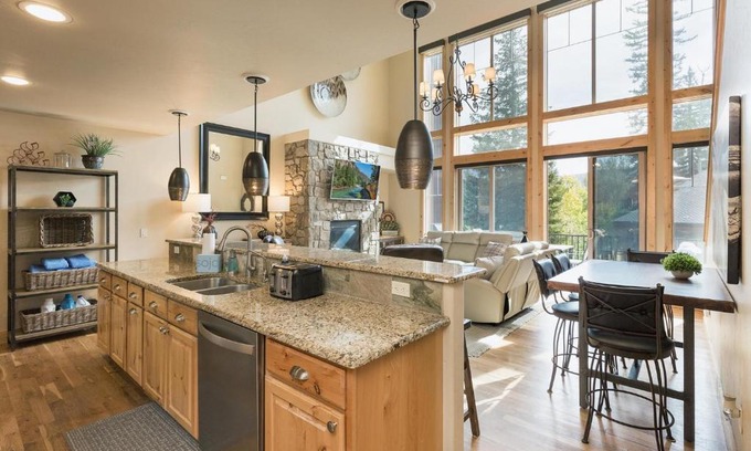 Purgatory House | Discover Alpenglow 8: Family-Friendly with a Pool