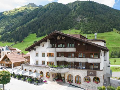 Ischgl Hotel | Pet-Friendly Alpenhotel Ischglerhof: A 4-Star Retreat