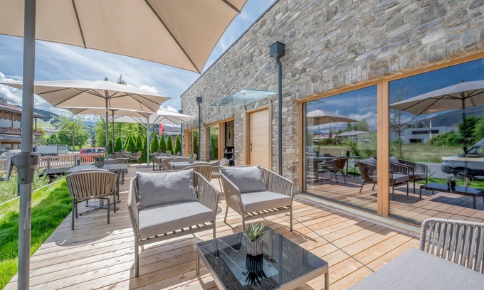 Seefeld in Tirol Hotel | Discover AlpenParks Chalet & Apartment Alpina Seefeld