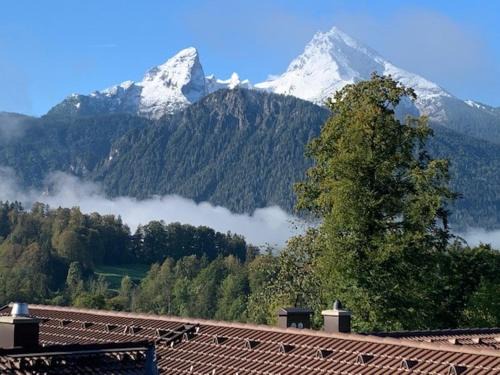 Gmain Apartment | Discover Alpenvilla Berchtesgaden: 4-Star Family Retreat