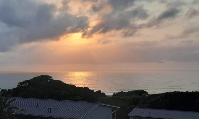 Umtentweni Apartment | Stunning Alpero Umtentweni with Ocean Views & Family Friendly