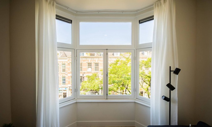 Delfshaven Apartment | Top-Rated Alphabet 1BR Serviced Apartment with Kitchen